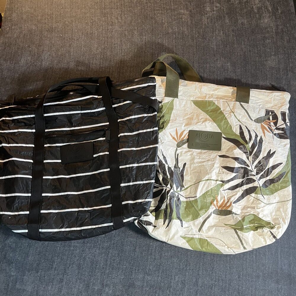 ALOHA Collection Day Tripper Painted Birds Pinstripe Tote Bag lot of 2